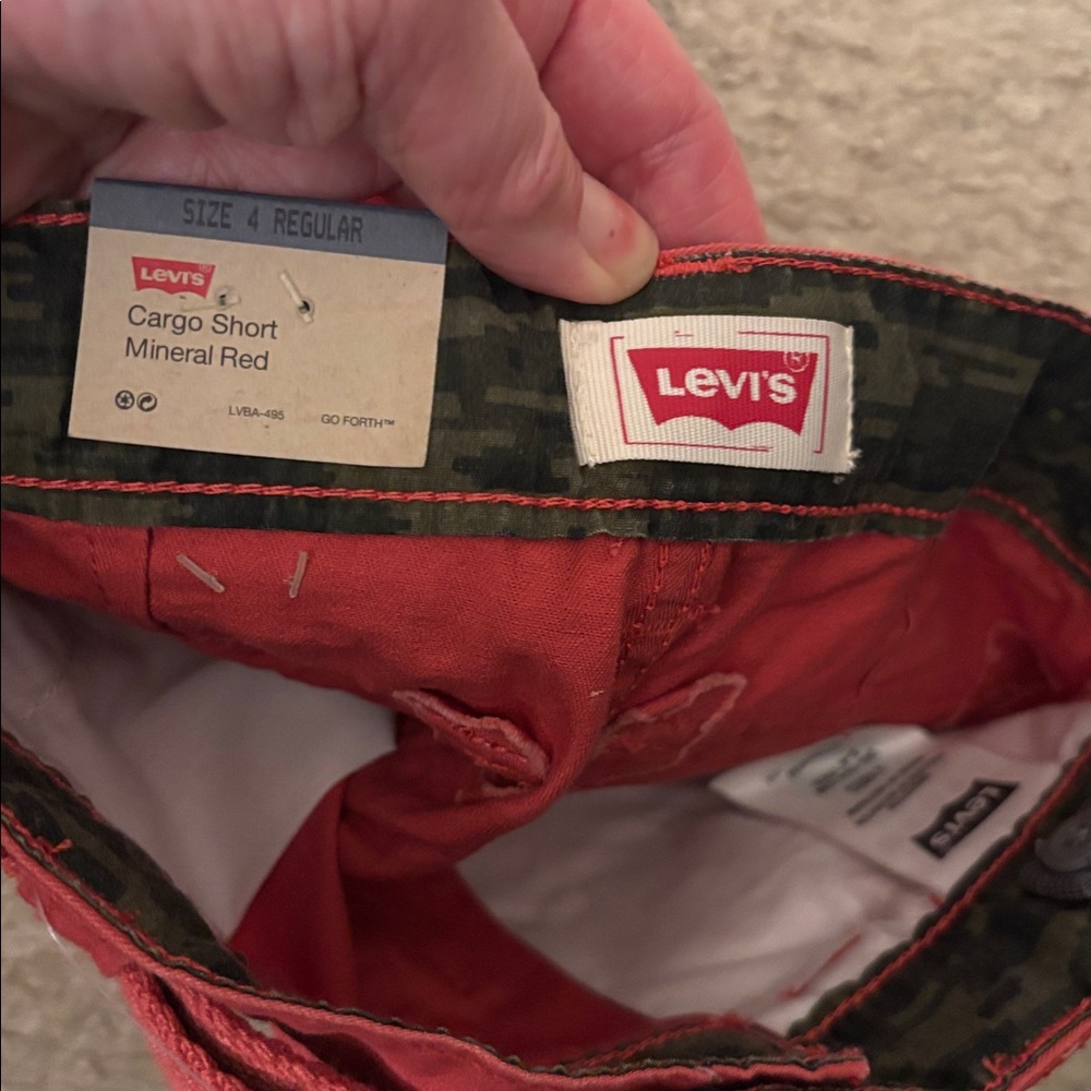 Levi's Coral Red boys Cargo Shorts with Woven Belt nwt size 4 - Picture 4 of 5